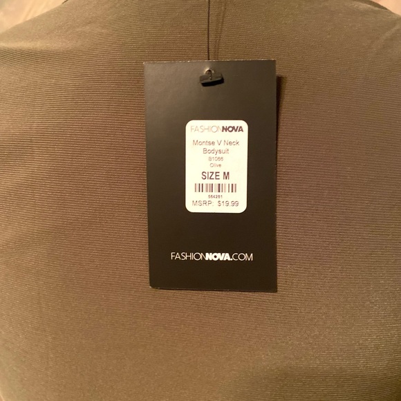 NWT FashionNova Bodysuit - Picture 4 of 4